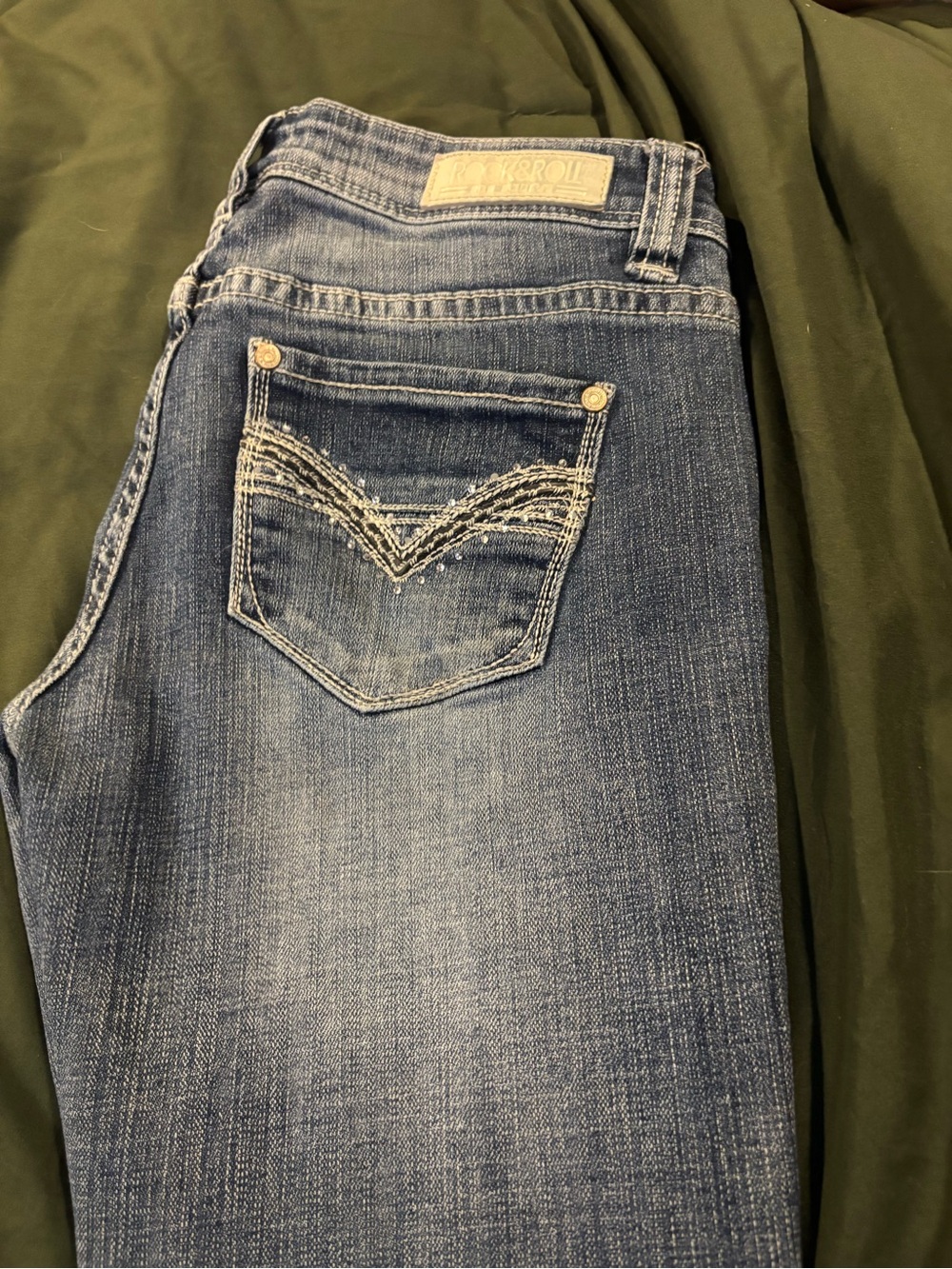 Rock&Roll Women's Jeans with Embroidered Back Pocket